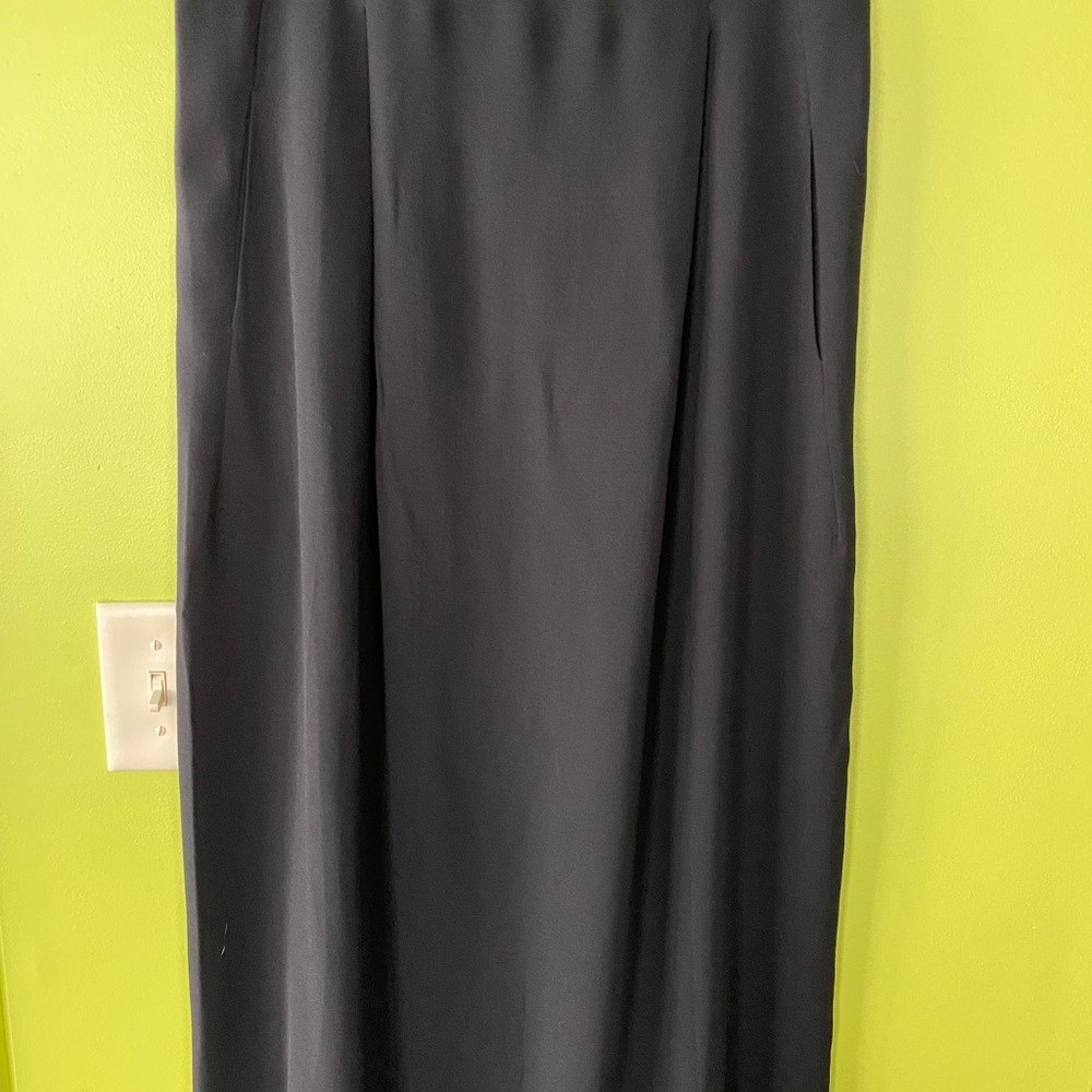 Eileen Fisher 100% silk midi skirt with pockets.